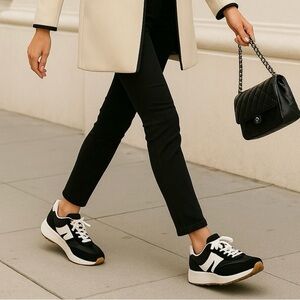 Steve Madden Kendrix Black White Lace-Up Sneakers Women’s Size 8 New With Box